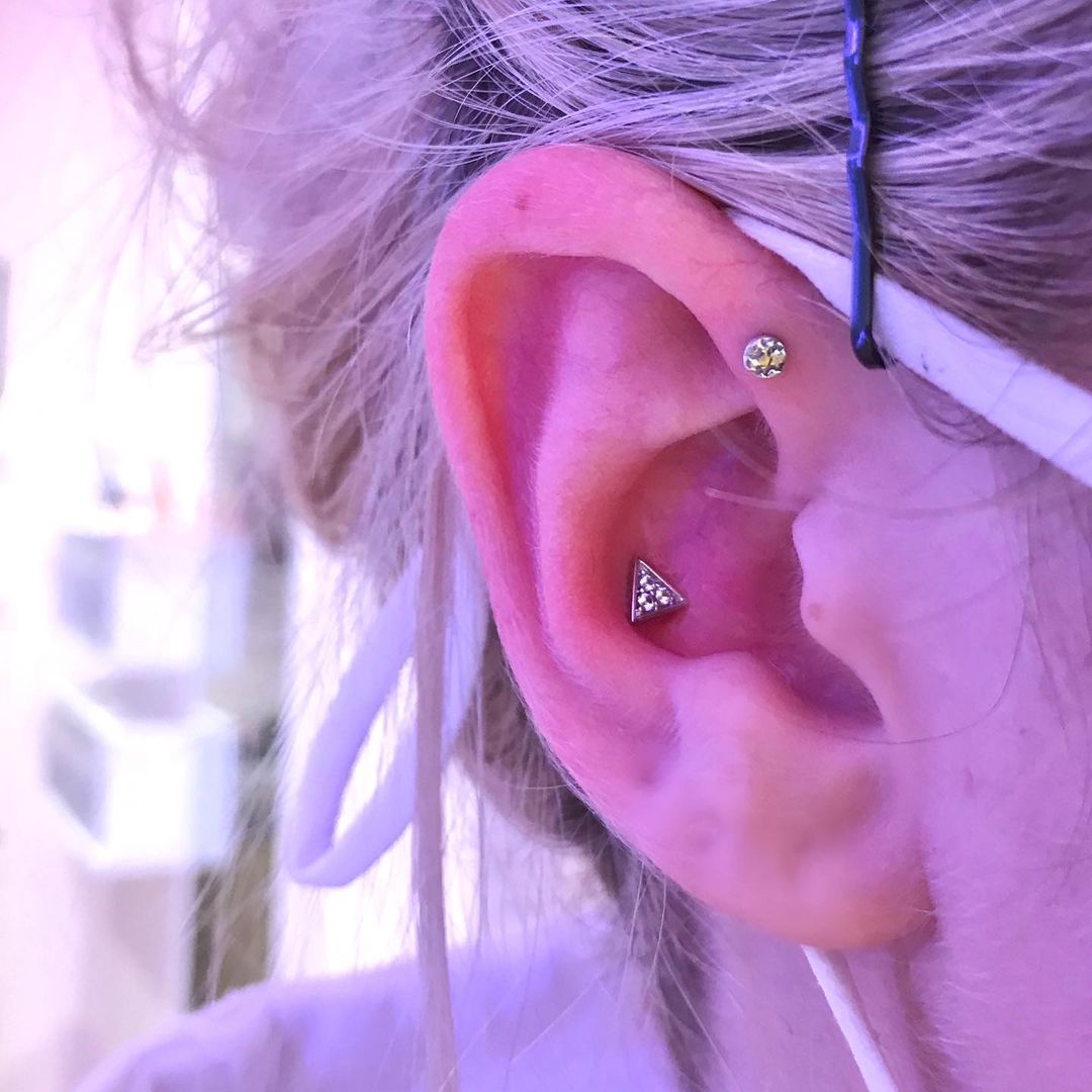 3 Swarovski Triangle in 14k Gold by Junipurr